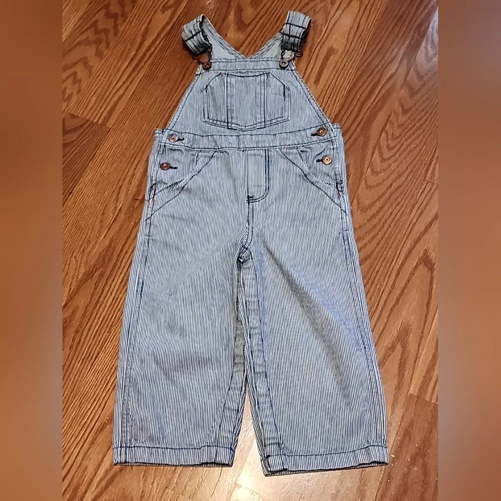 Oshkosh‎ B’Gosh pin stripe overalls with snap closure 24mo
